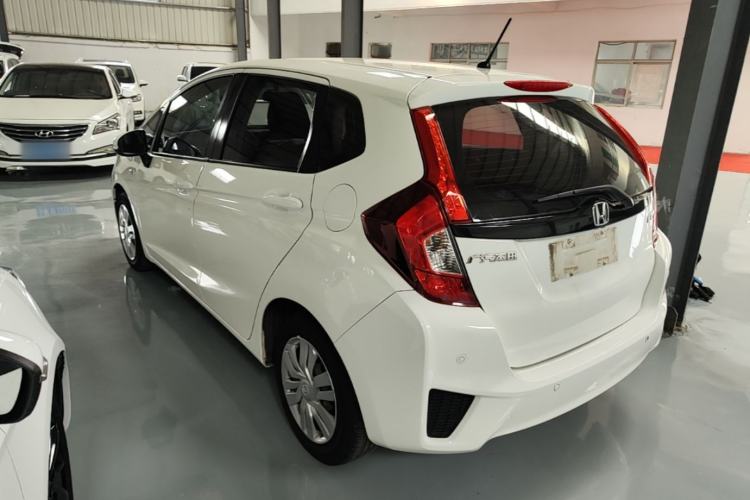 Used Honda Fit 2016 1.5L LXS CVT Comfort Sunroof Version Rear Left 45 Deg