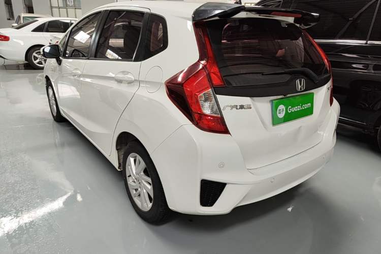 Used Honda Fit 2016 1.5L LXS CVT Comfort Sunroof Version Rear Left 45 Deg