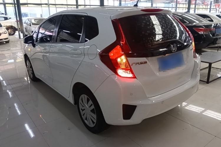 Used Honda Fit 2016 1.5L LXS CVT Comfort Sunroof Version Rear Left 45 Deg