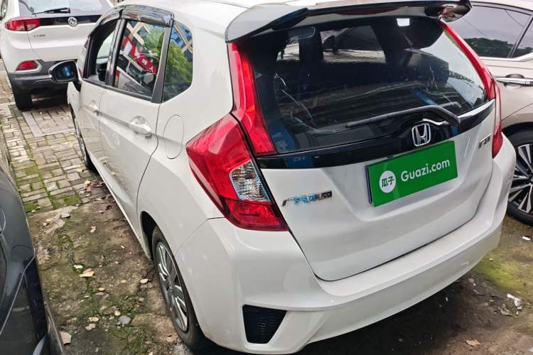 Used Honda Fit 2016 1.5L LX CVT Comfort Model Rear Left 45 Deg