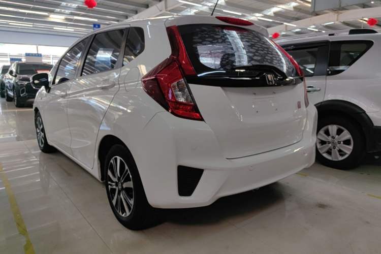 Used Honda Fit 2016 1.5L LXS CVT Comfort Sunroof Version Rear Left 45 Deg