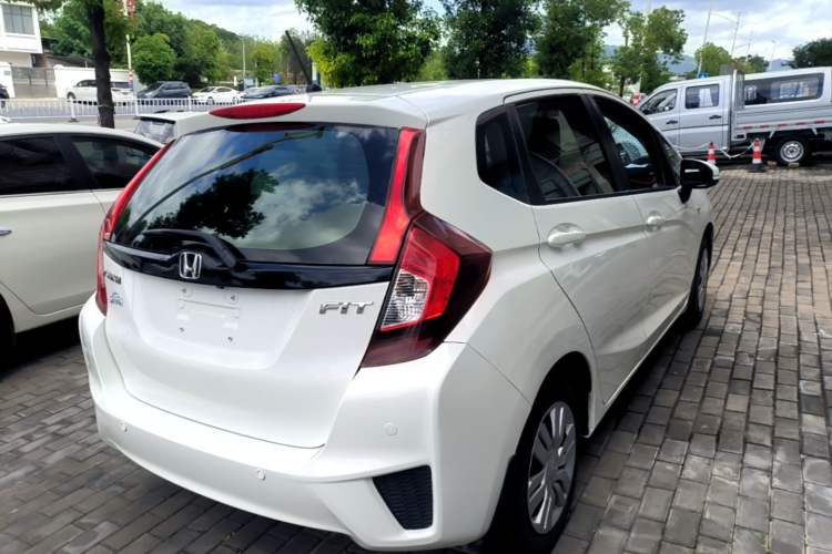 Used Honda Fit 2016 1.5L LXS CVT Comfort Sunroof Version Rear Right 45 Deg