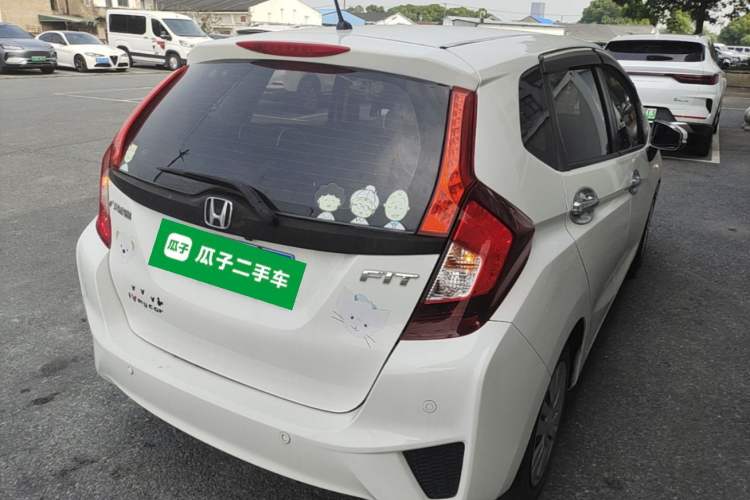 Used Honda Fit 2016 1.5L LXS CVT Comfort Sunroof Version Rear Right 45 Deg