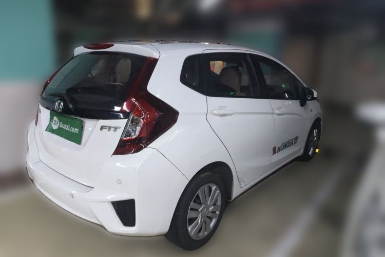 Used Honda Fit 2016 1.5L LXS CVT Comfort Sunroof Version Rear Right 45 Deg