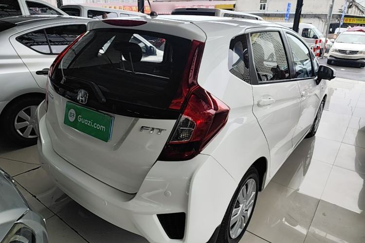 Used Honda Fit 2016 1.5L LXS CVT Comfort Sunroof Version Rear Right 45 Deg