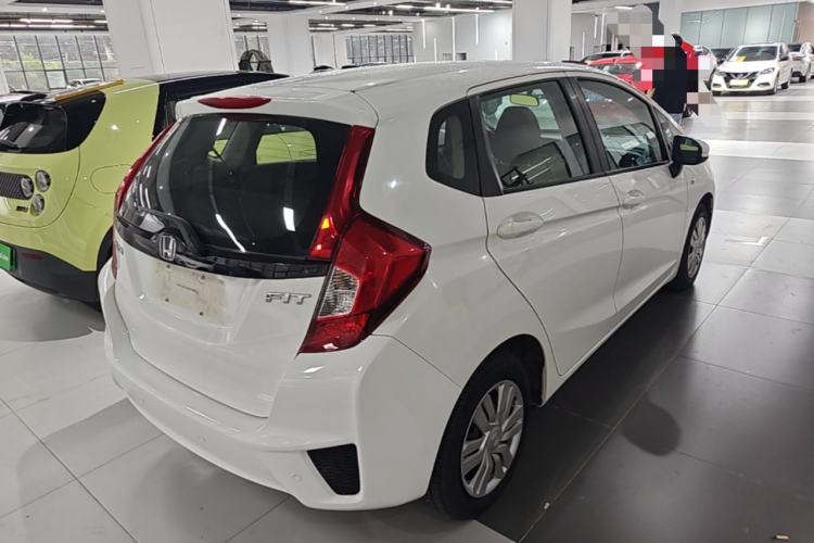 Used Honda Fit 2016 1.5L LX CVT Comfort Model Rear Right 45 Deg