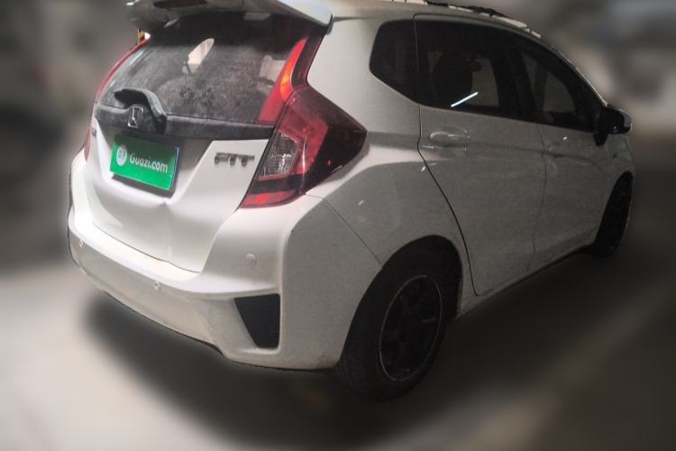 Used Honda Fit 2016 1.5L LXS CVT Comfort Sunroof Version Rear Right 45 Deg