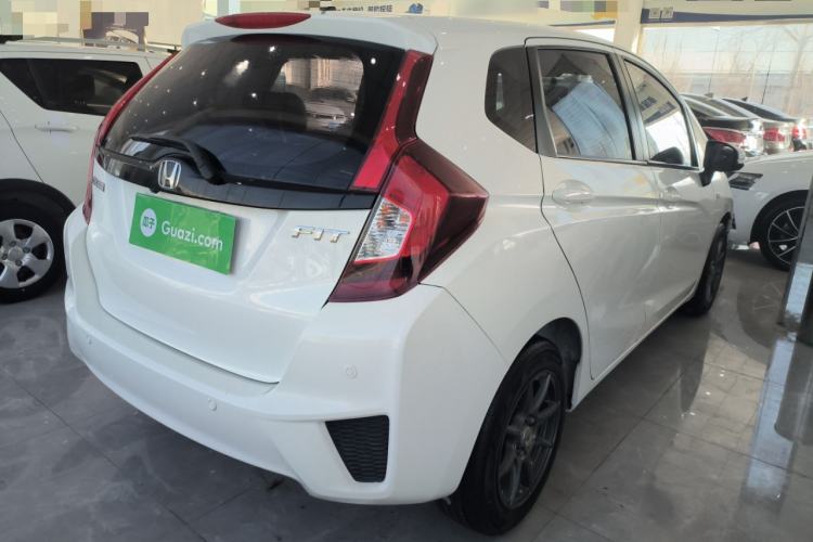Used Honda Fit 2016 1.5L LXS CVT Comfort Sunroof Version Rear Right 45 Deg