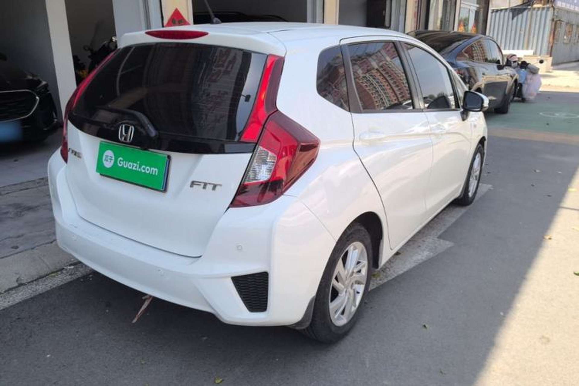 Used Honda Fit 2016 1.5L LXS CVT Comfort Sunroof Version Rear Right 45 Deg