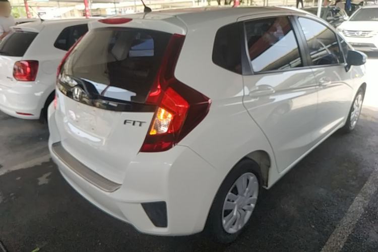 Used Honda Fit 2016 1.5L LX CVT Comfort Model Rear Right 45 Deg
