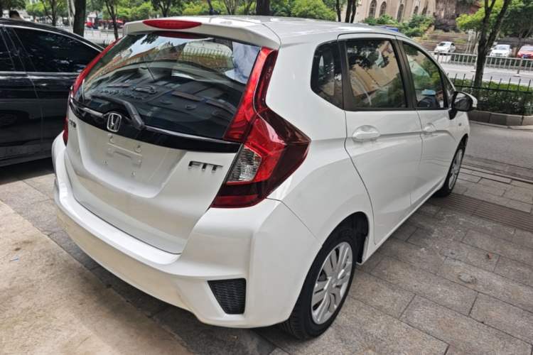Used Honda Fit 2016 1.5L LX CVT Comfort Model Rear Right 45 Deg