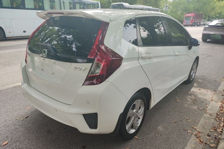 Used Honda Fit 2016 1.5L LXS CVT Comfort Sunroof Version Rear Right 45 Deg