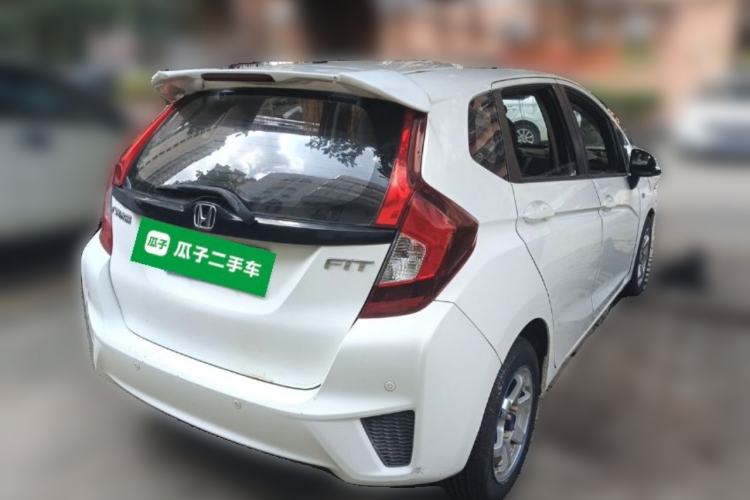 Used Honda Fit 2016 1.5L LX Manual Comfort Model Rear Right 45 Deg