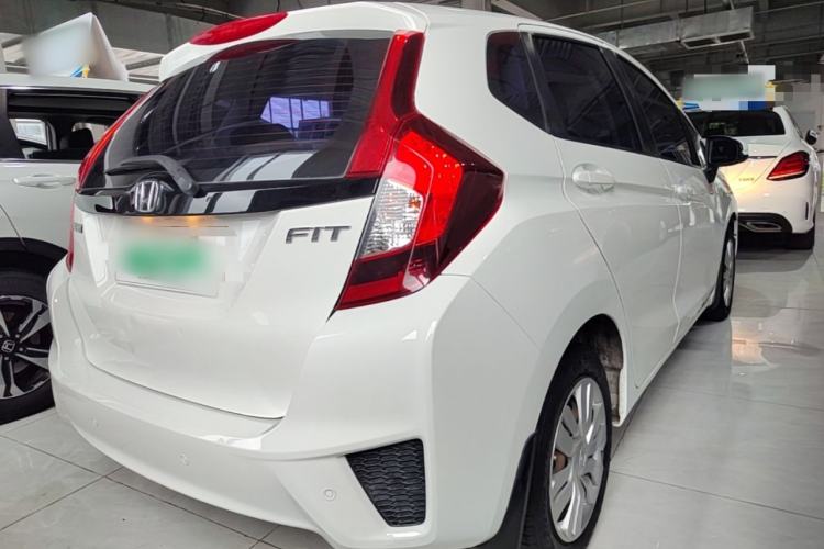 Used Honda Fit 2016 1.5L LX CVT Comfort Model Rear Right 45 Deg