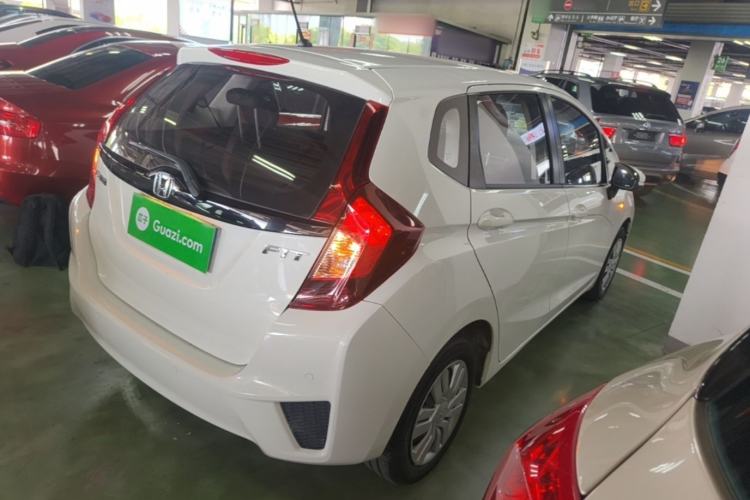 Used Honda Fit 2016 1.5L LX Manual Comfort Model Rear Right 45 Deg