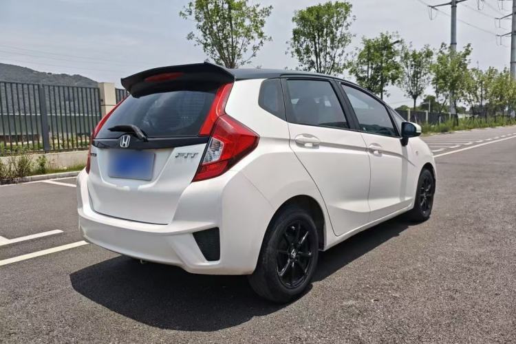 Used Honda Fit 2016 1.5L LX CVT Comfort Model Rear Right 45 Deg