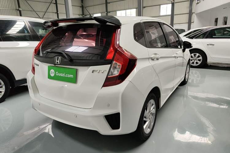 Used Honda Fit 2016 1.5L LXS CVT Comfort Sunroof Version Rear Right 45 Deg