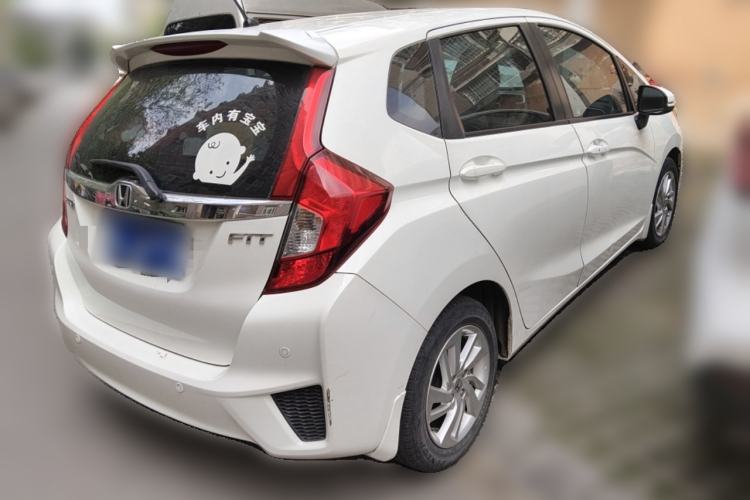Used Honda Fit 2016 1.5L EX CVT Elite Edition Rear Right 45 Deg