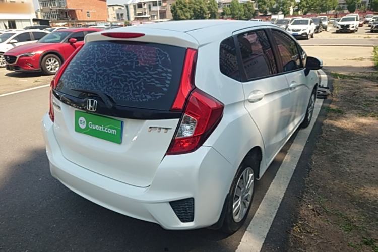 Used Honda Fit 2016 1.5L LX CVT Comfort Model Rear Right 45 Deg
