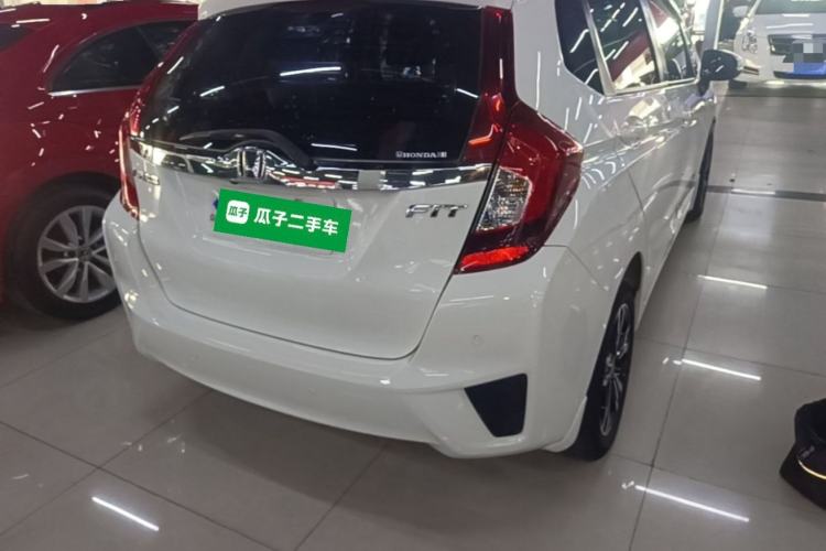Used Honda Fit 2016 1.5L LX CVT Comfort Model Rear Right 45 Deg