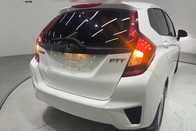 Used Honda Fit 2016 1.5L LX CVT Comfort Model Rear Right 45 Deg