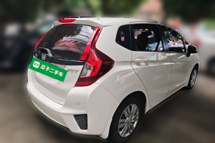 Used Honda Fit 2016 1.5L LXS CVT Comfort Sunroof Version Rear Right 45 Deg