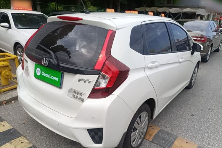 Used Honda Fit 2016 1.5L LXS CVT Comfort Sunroof Version Rear Right 45 Deg