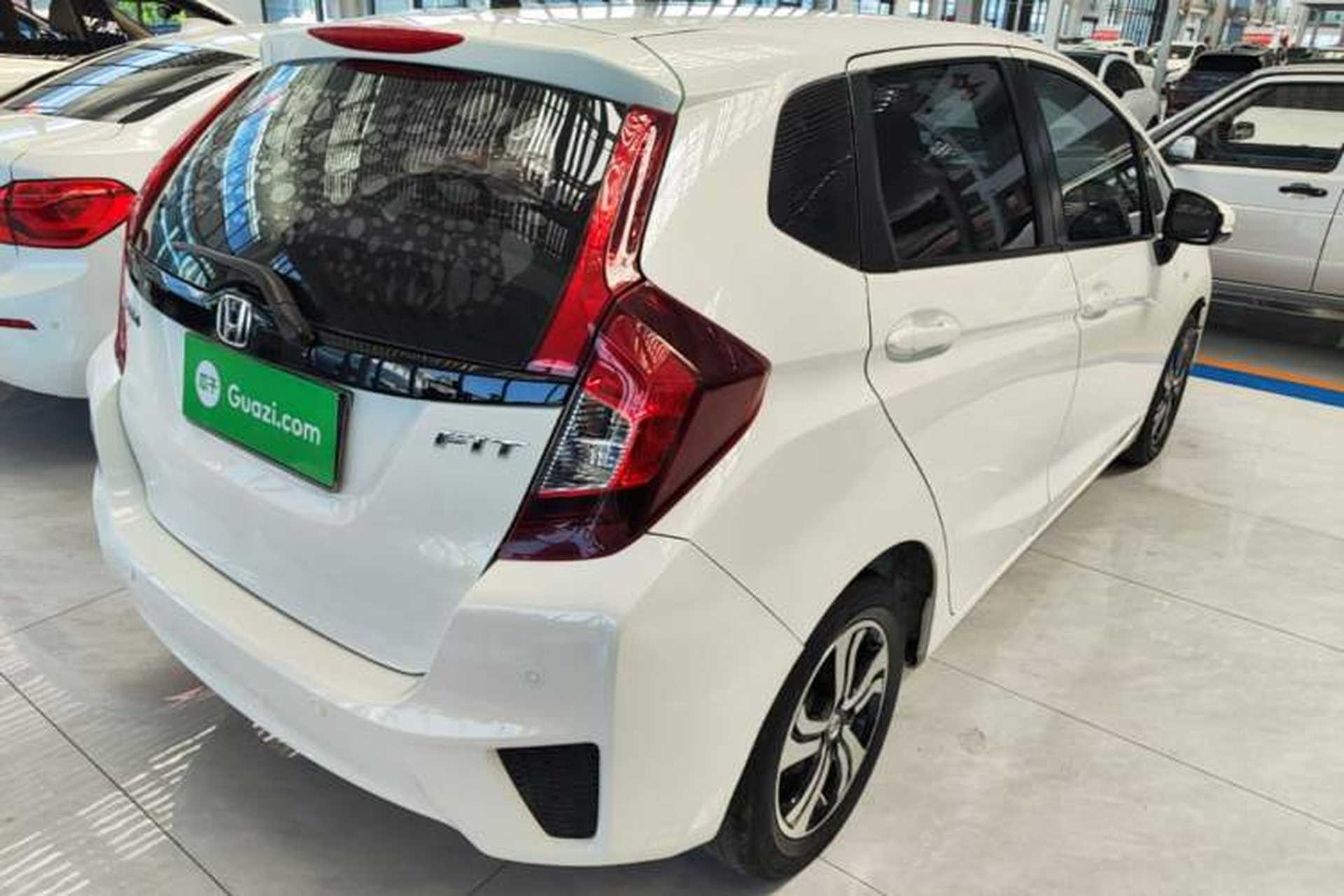 Used Honda Fit 2016 1.5L LXS CVT Comfort Sunroof Version Rear Right 45 Deg