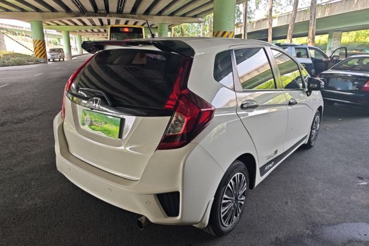 Used Honda Fit 2016 1.5L LX CVT Comfort Model Rear Right 45 Deg