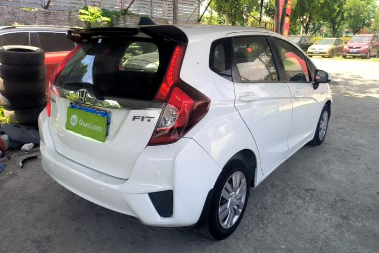 Used Honda Fit 2016 1.5L LXS CVT Comfort Sunroof Version Rear Right 45 Deg