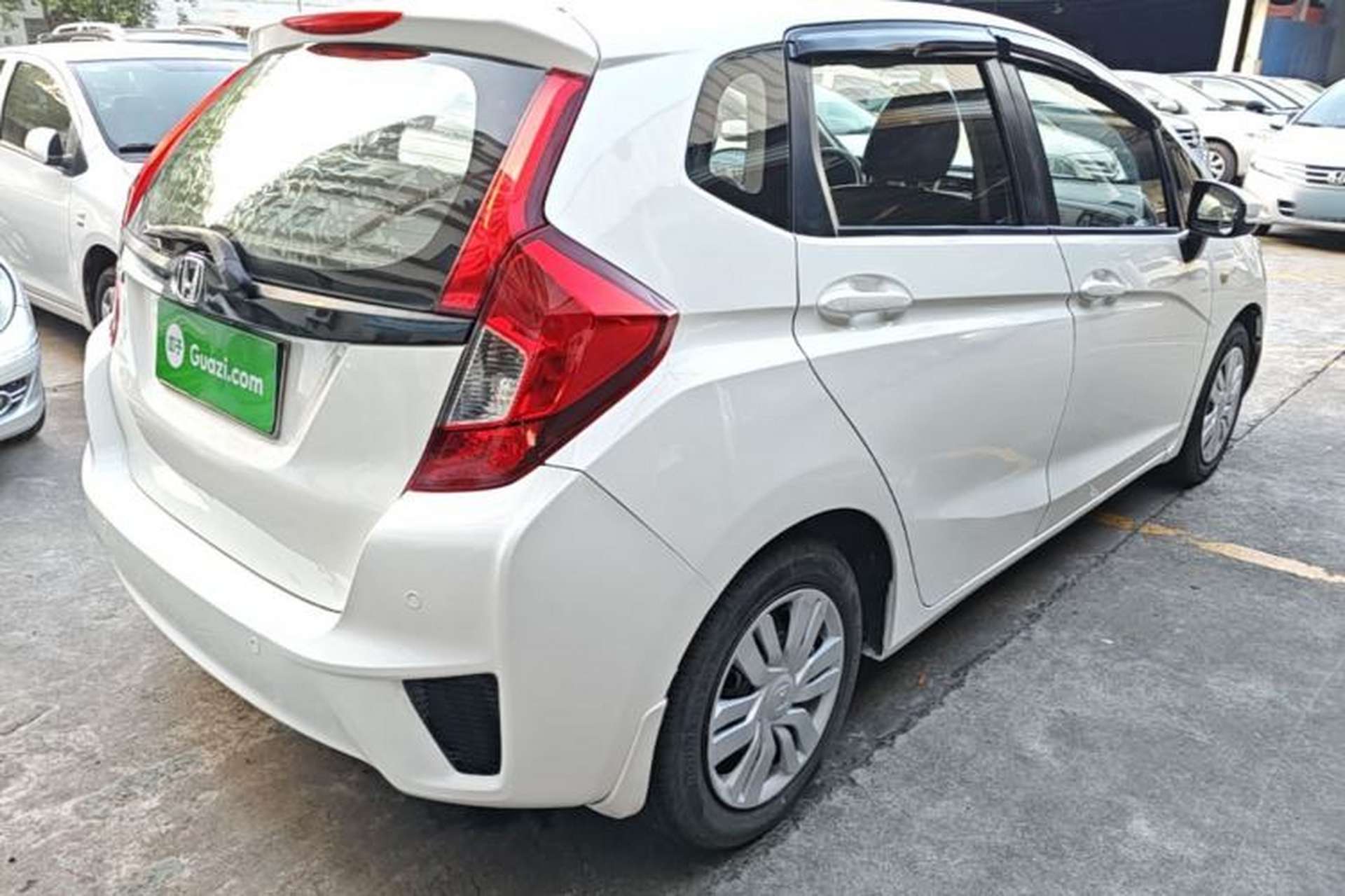 Used Honda Fit 2016 1.5L LX CVT Comfort Model Rear Right 45 Deg