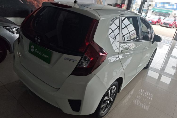 Used Honda Fit 2016 1.5L LXS CVT Comfort Sunroof Version Rear Right 45 Deg