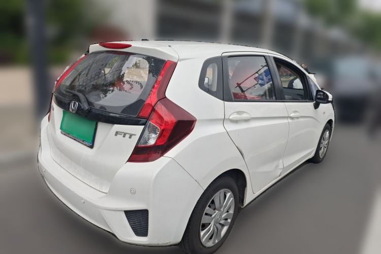 Used Honda Fit 2016 1.5L LXS CVT Comfort Sunroof Version Rear Right 45 Deg