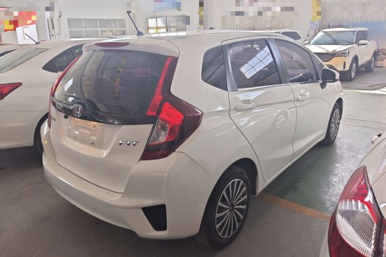 Used Honda Fit 2016 1.5L LX CVT Comfort Model Rear Right 45 Deg