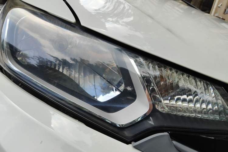 Used Honda Fit 2016 1.5L LX CVT Comfort Model Right Front Headlight