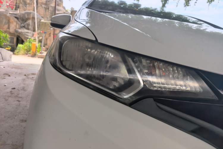 Used Honda Fit 2016 1.5L LXS CVT Comfort Sunroof Version Right Front Headlight