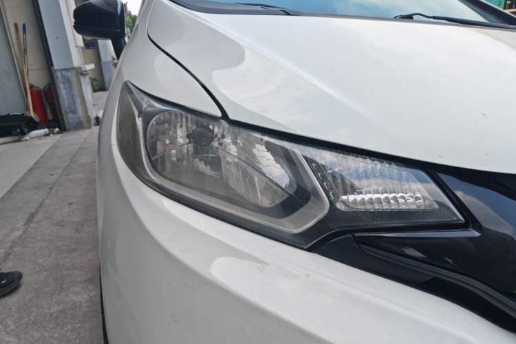 Used Honda Fit 2016 1.5L LXS CVT Comfort Sunroof Version Right Front Headlight