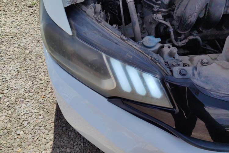 Used Honda Fit 2016 1.5L SES CVT Fashion Sunroof Edition Right Front Headlight
