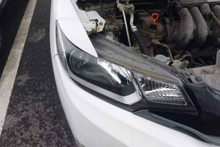 Used Honda Fit 2016 1.5L LX CVT Comfort Model Right Front Headlight