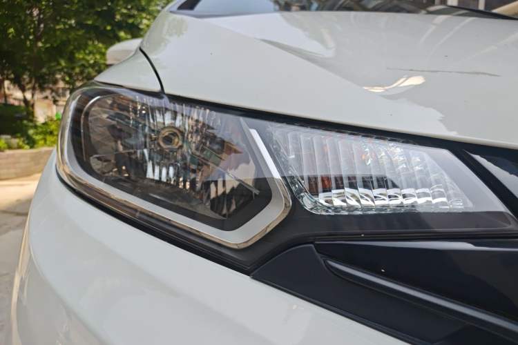 Used Honda Fit 2016 1.5L LXS CVT Comfort Sunroof Version Right Front Headlight
