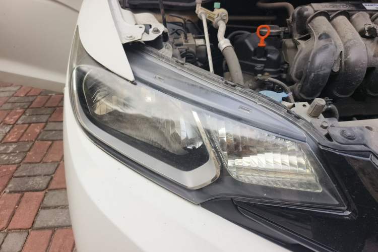 Used Honda Fit 2016 1.5L LX Manual Comfort Model Right Front Headlight