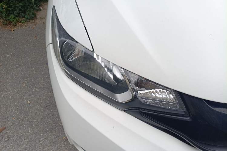 Used Honda Fit 2016 1.5L LX CVT Comfort Model Right Front Headlight