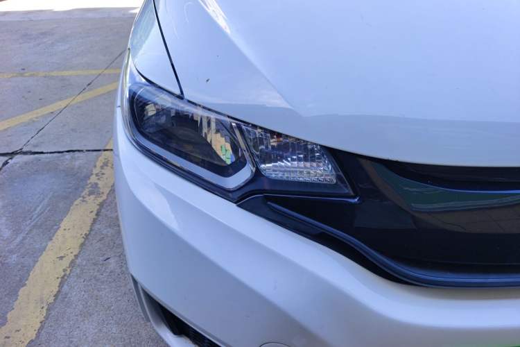 Used Honda Fit 2016 1.5L LX CVT Comfort Model Right Front Headlight