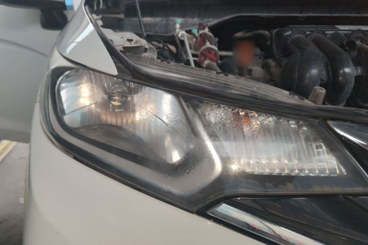 Used Honda Fit 2016 1.5L LX Manual Comfort Model Right Front Headlight