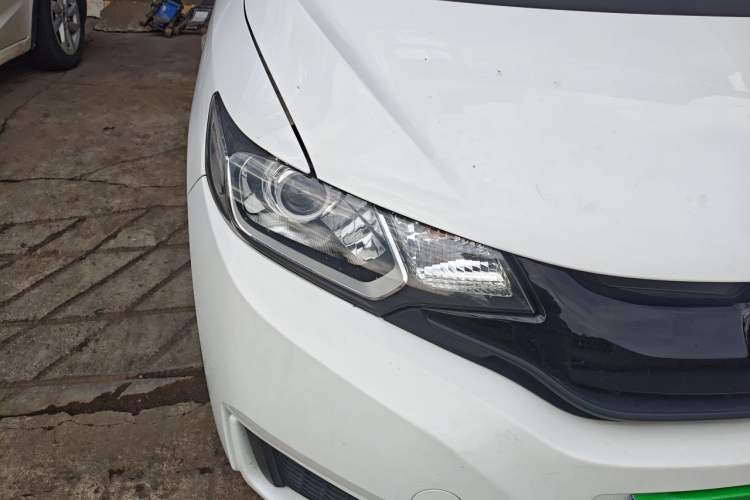Used Honda Fit 2016 1.5L LX CVT Comfort Model Right Front Headlight