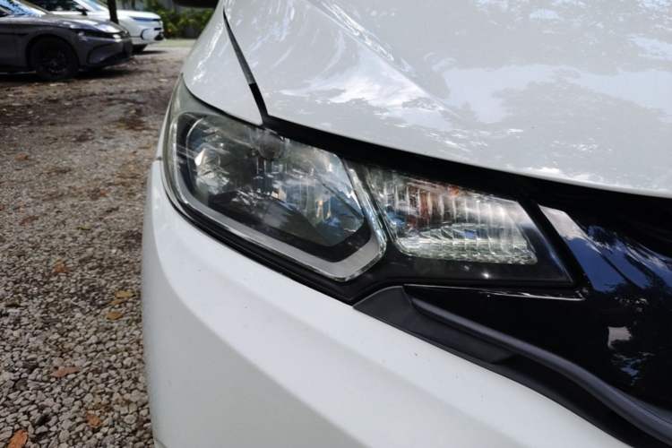 Used Honda Fit 2016 1.5L LX CVT Comfort Model Right Front Headlight