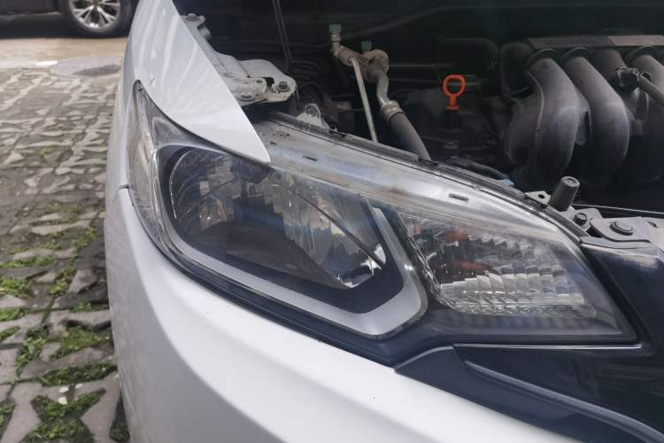 Used Honda Fit 2016 1.5L LX CVT Comfort Model Right Front Headlight