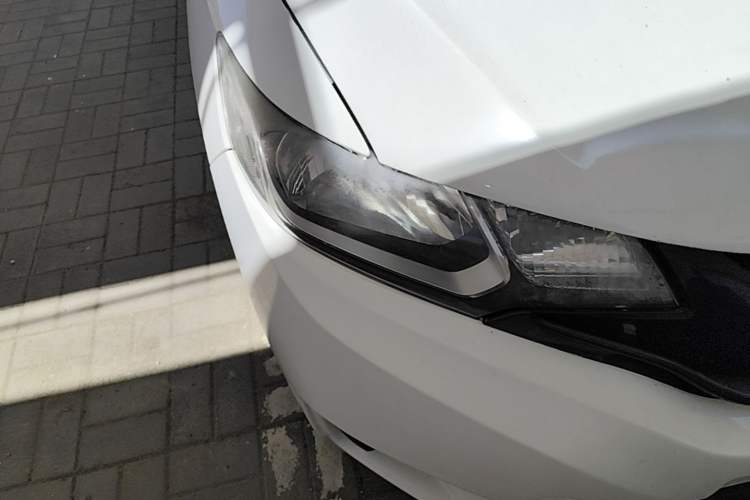 Used Honda Fit 2016 1.5L LXS CVT Comfort Sunroof Version Right Front Headlight