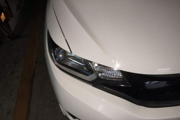 Used Honda Fit 2016 1.5L LX Manual Comfort Model Right Front Headlight