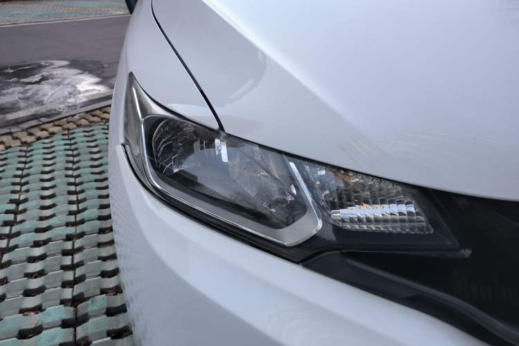 Used Honda Fit 2016 1.5L LX CVT Comfort Model Right Front Headlight